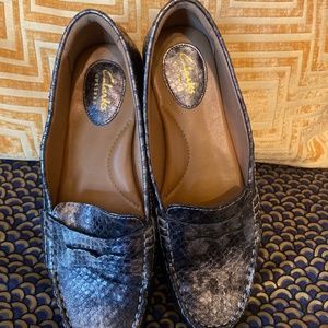 Clarks Artisan Loafers Size 7